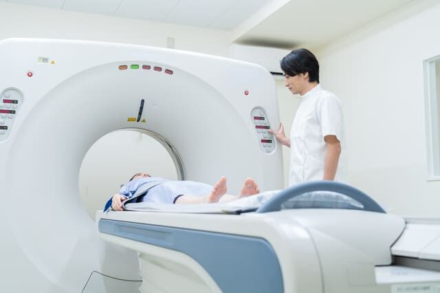CT 又は MRI 撮影